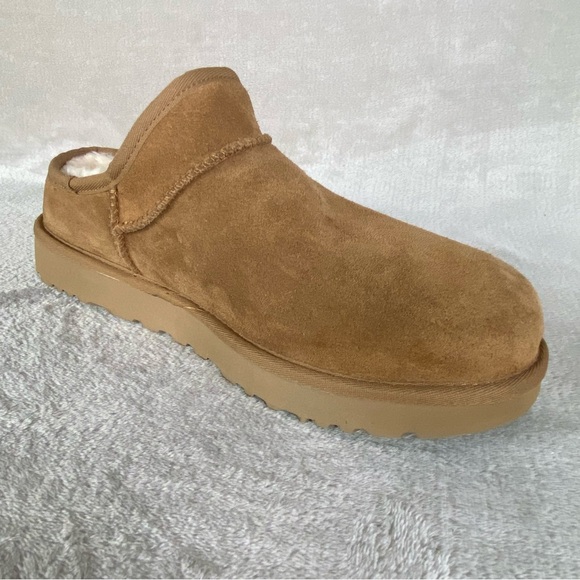 UGG Classic Slipper Shoes Womens Size 11 Chestnut Suede Shearling Slip On Clog - Picture 6 of 11